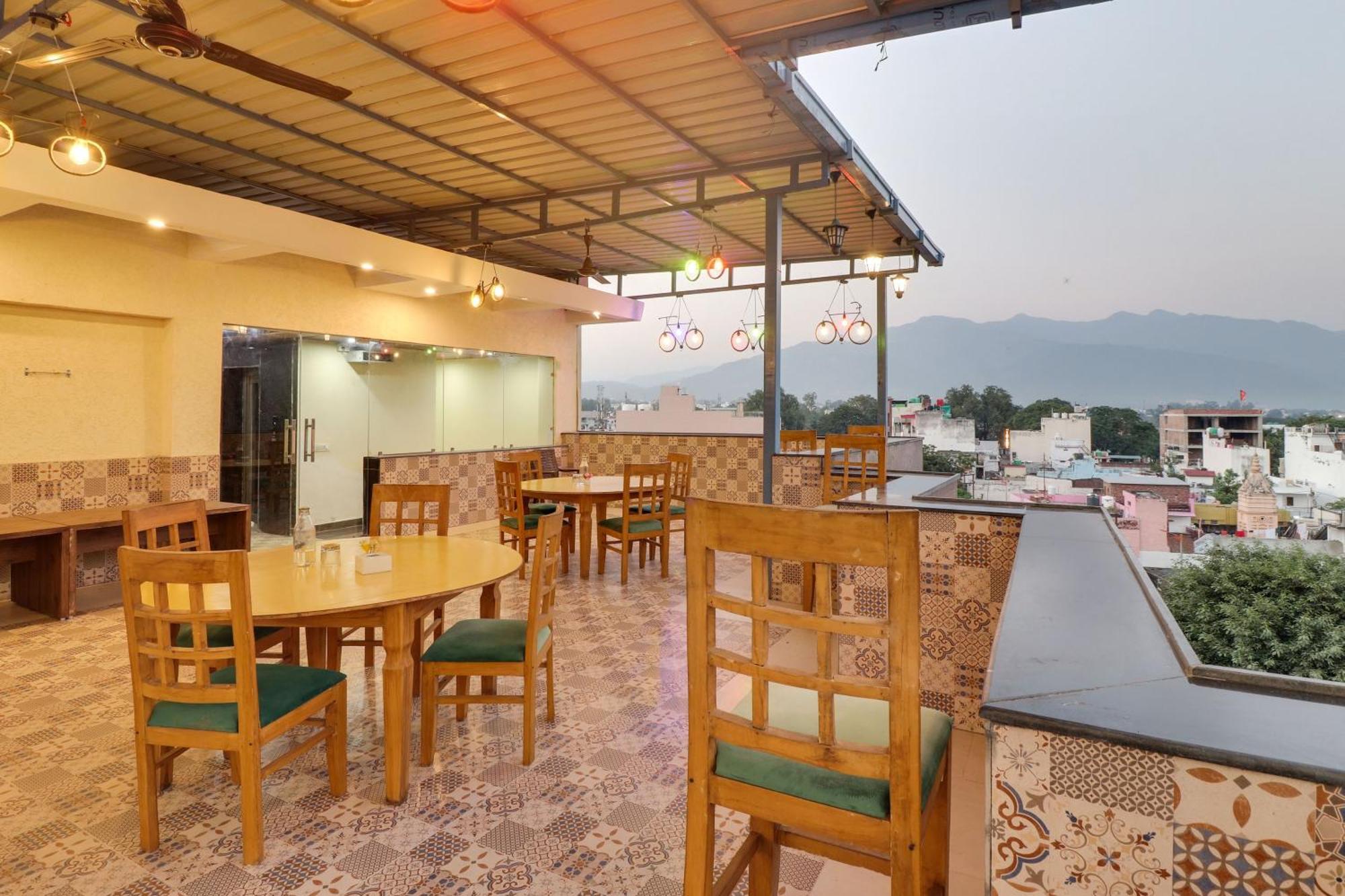 Townhouse Hotel Rooftop Rishīkesh Dış mekan fotoğraf